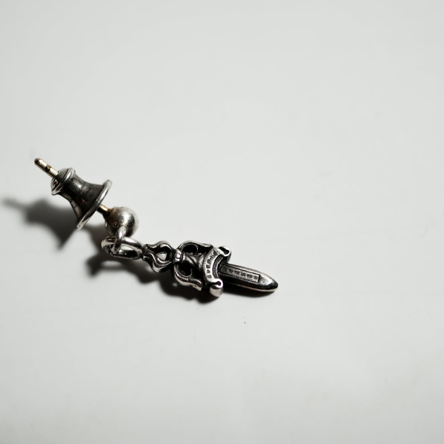 Chrome Hearts DROP STACK DAGGER/ DRP STCK DGGR earring