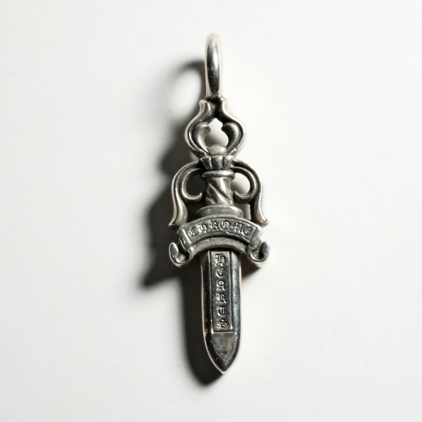 Chrome Hearts DOUBLE DAGGER pendant