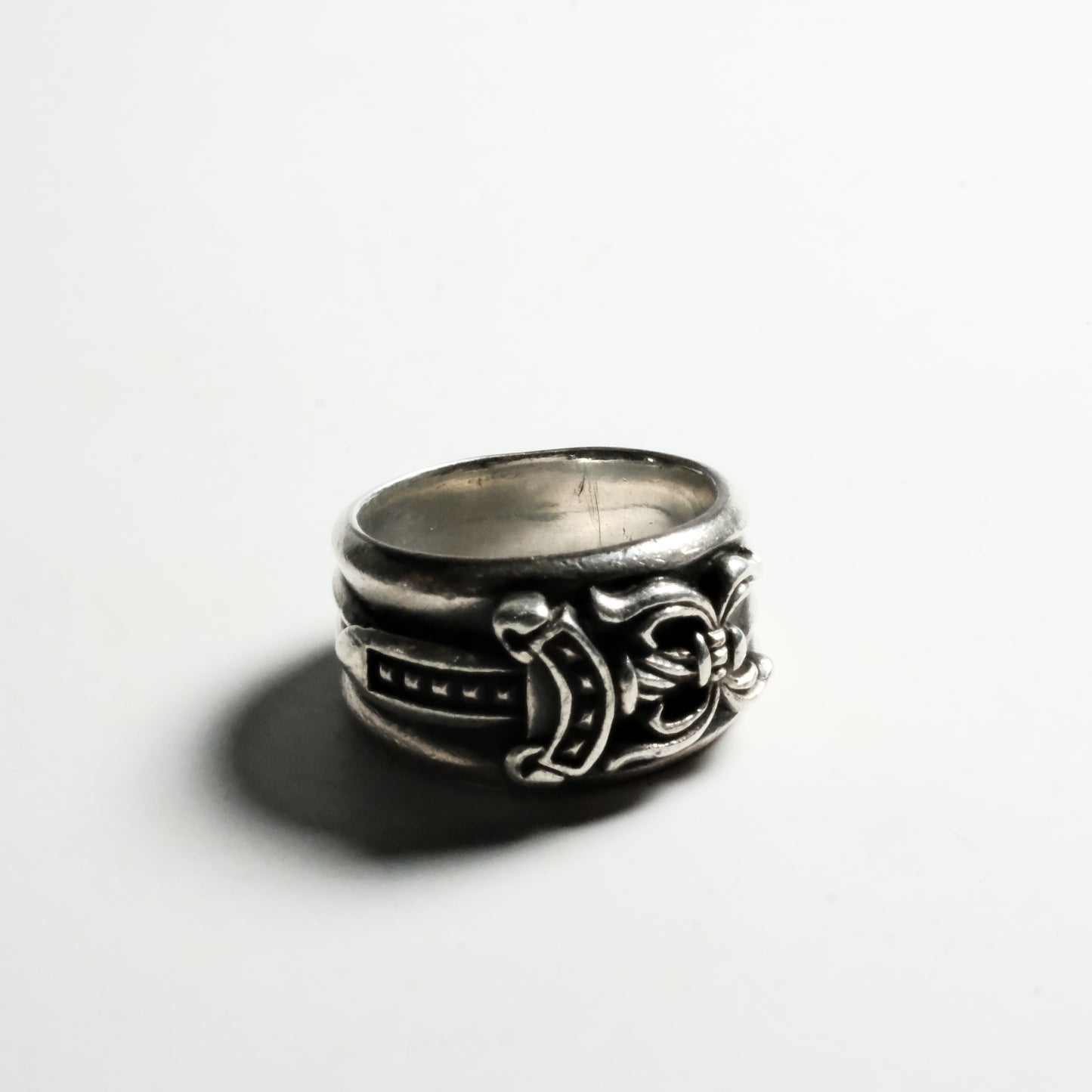 Chrome Hearts DAGGER ring